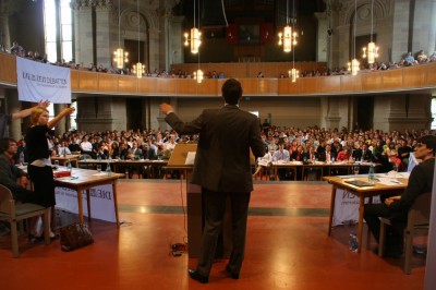 Finalraum der 9. Deutschen Debattiermeisterschaft in Mainz (c) Adrian Gaidzik